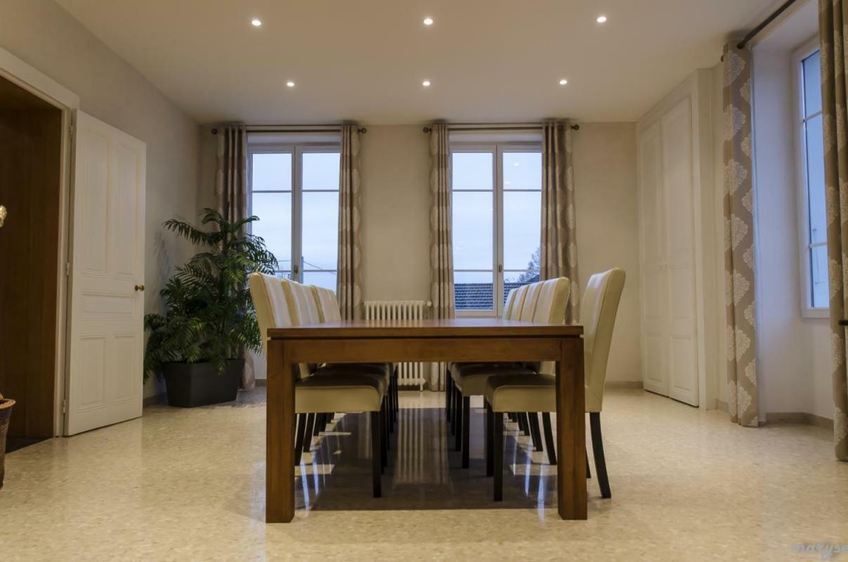 Villieu Villa La Maternite מראה חיצוני תמונה